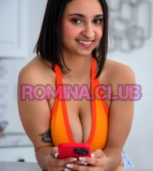 Porn star Hailey Rose Threesome service